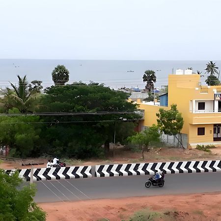 Le Holiday Inn Puducherry Exterior foto