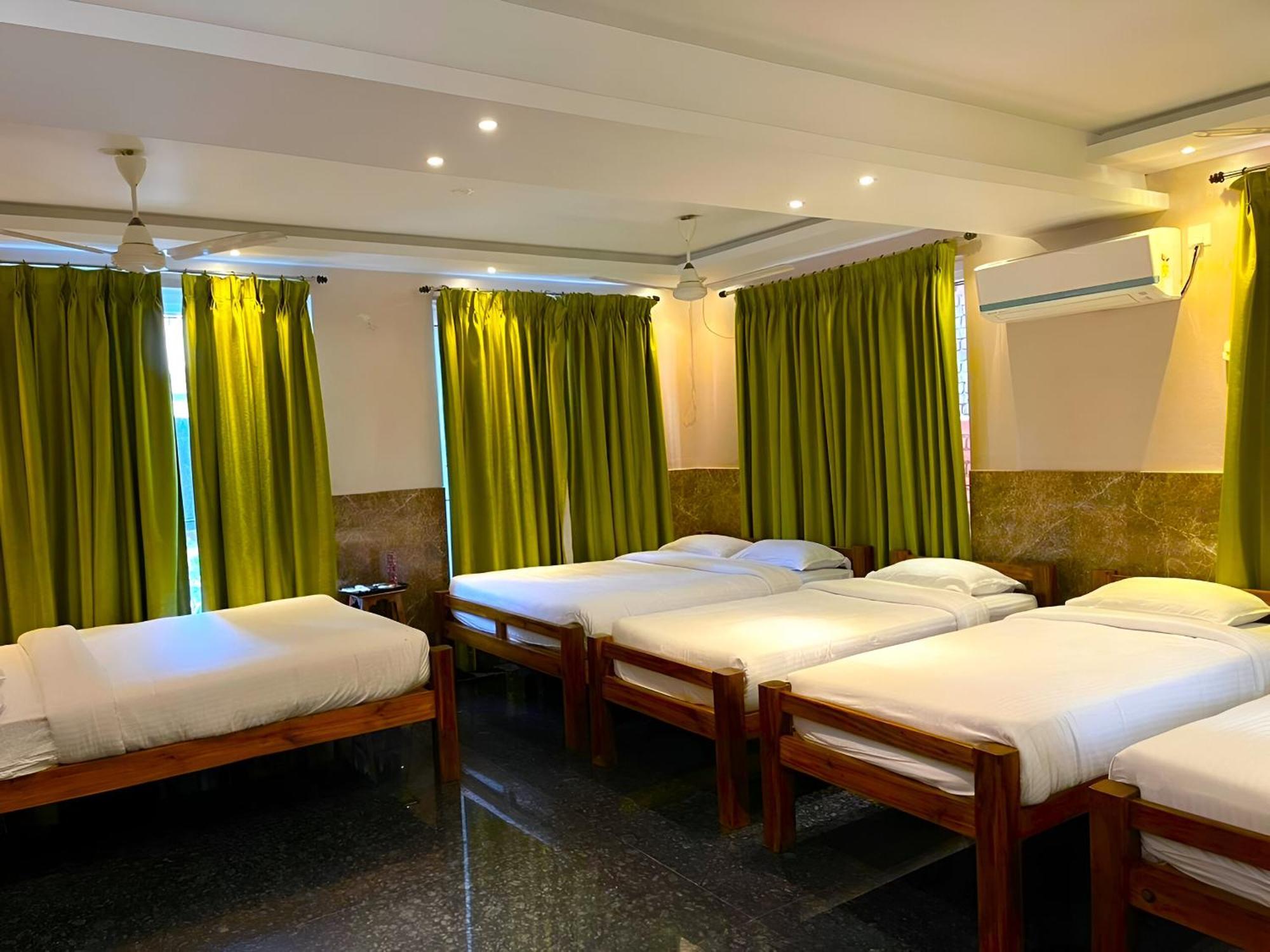 Le Holiday Inn Puducherry Exterior foto