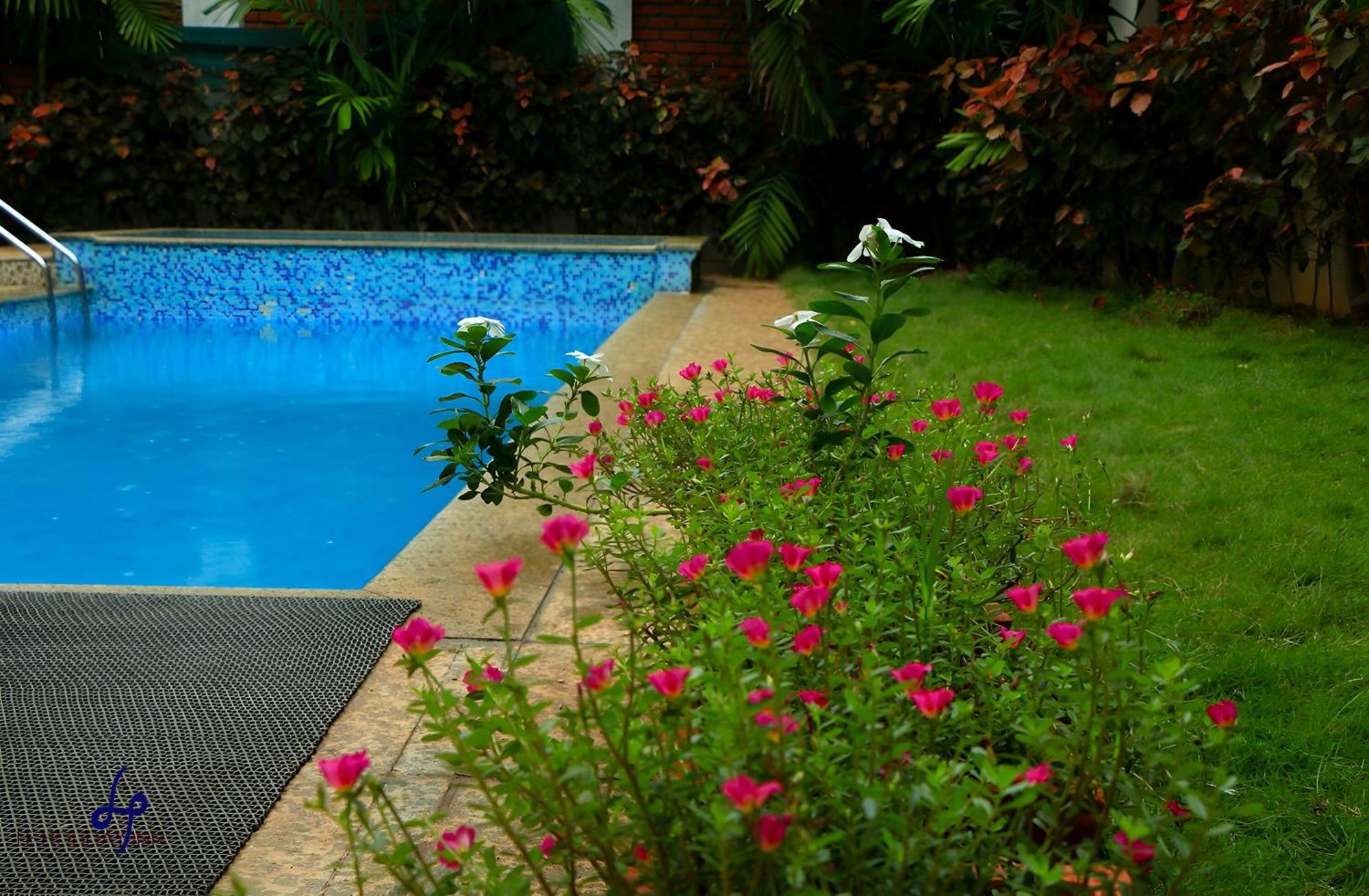 Le Holiday Inn Puducherry Exterior foto