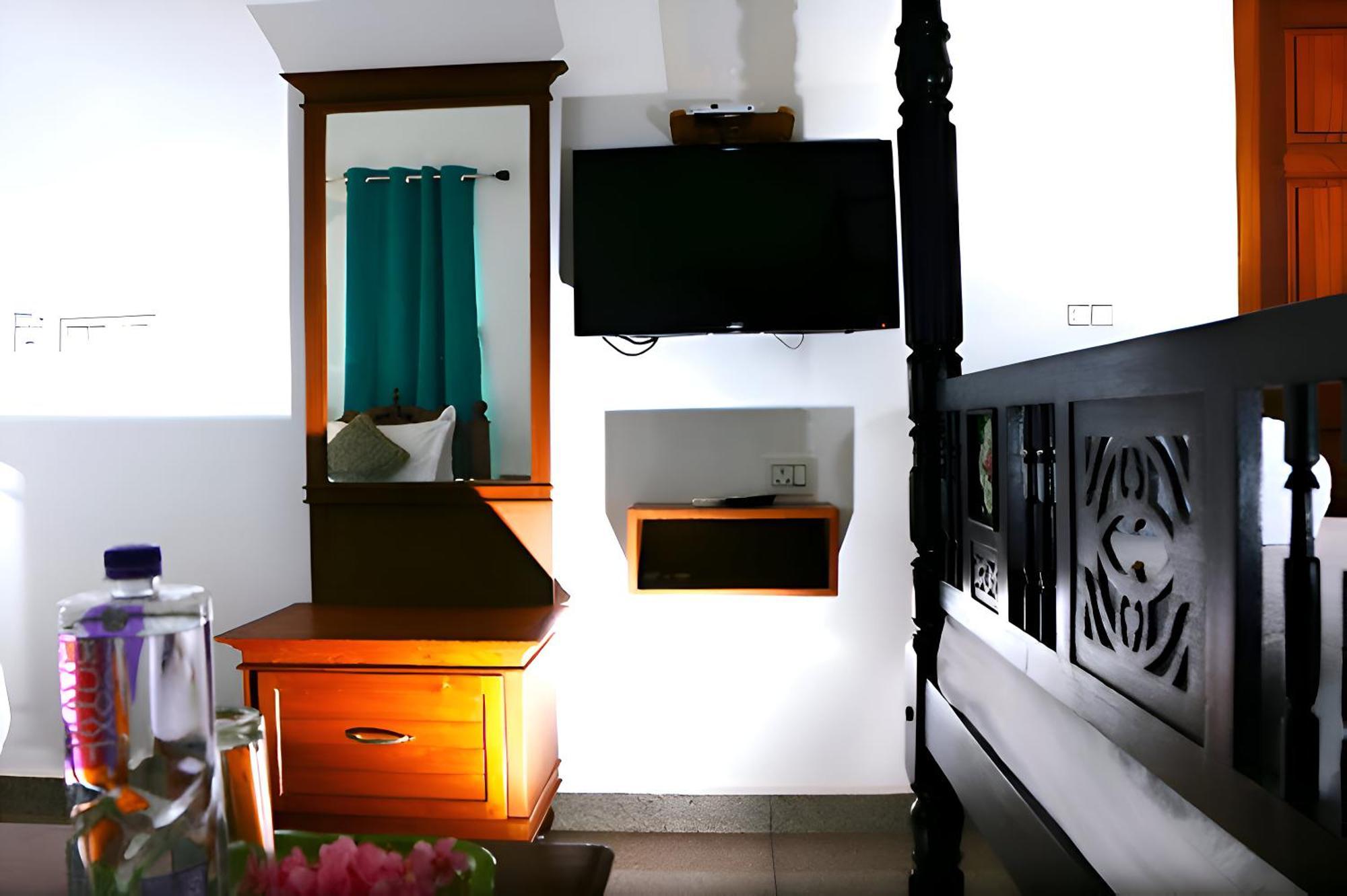 Le Holiday Inn Puducherry Exterior foto